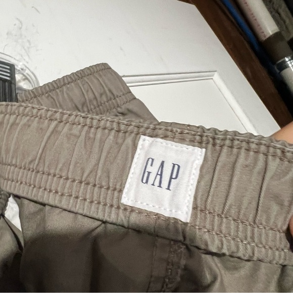 GAP 8 inch Easy Short Drawstring Khaki Shorts Size Large - Picture 6 of 7